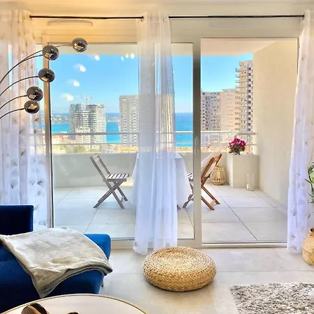 Apartment Luxurious Flat At 5 Min By Walk To Monaco, Free Parking And Sea View